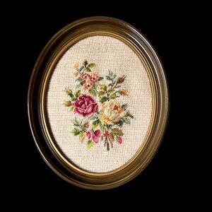 Vintage Handmade Needlepoint oval framed floral bouquet. this 8” x 10” oval